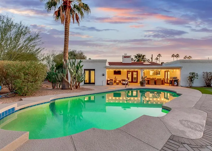 Olive Tree Retreat - Heated Pool, Patio & Privacy *