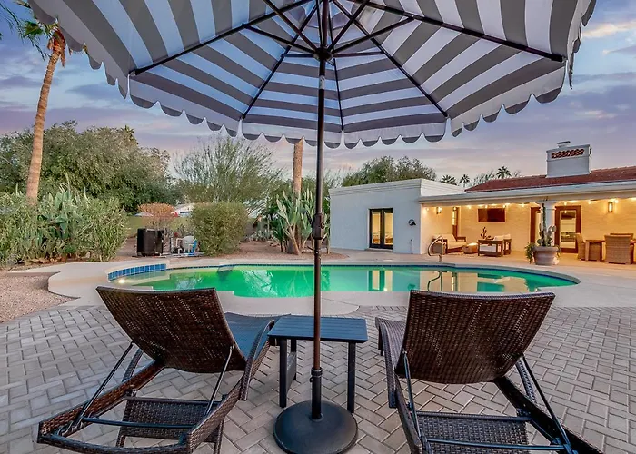 Olive Tree Retreat - Heated Pool, Patio & Privacy * Scottsdale
