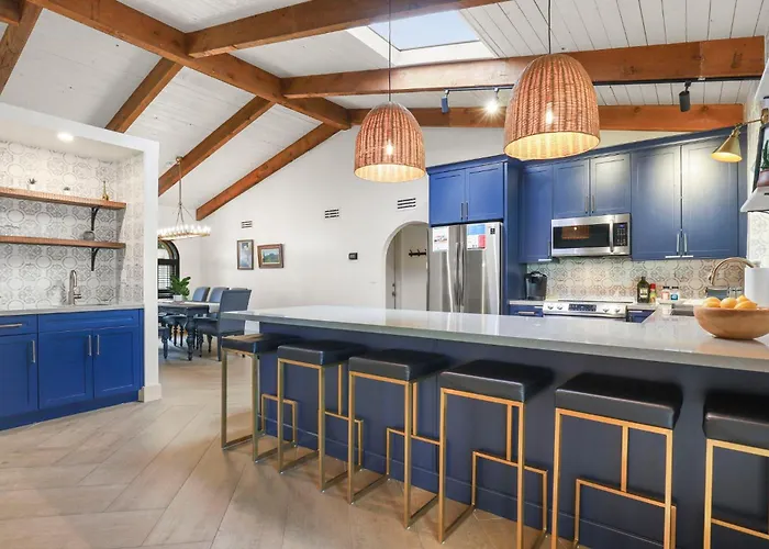 Olive Tree Retreat - Heated Pool, Patio & Privacy Scottsdale